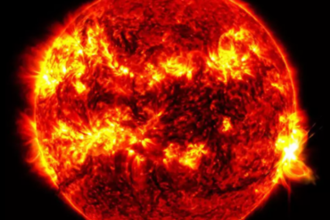 NASA captó la mayor llamarada solar en años: ¿es un peligro para la Tierra? (+Video)