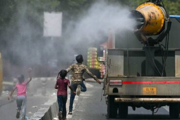 Un hervidero: Nueva Delhi bate récord de calor con temperaturas de 52 grados