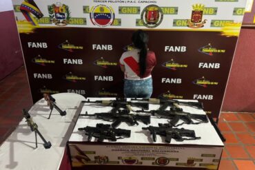 Mujer proveniente de Perú fue detenida en Táchira con ocho armas largas: su destino era Bolívar