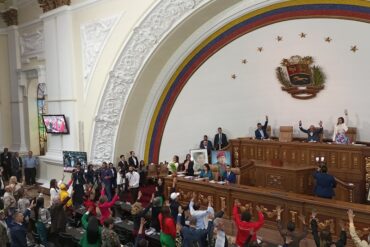 Chavismo aprobó en primera discusión ley para “proteger” las pensiones con un “aporte especial” que deberán entregar los empresarios
