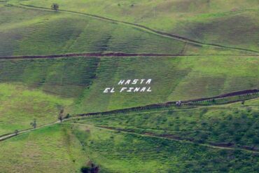 “Hasta el final”: El mensaje que apareció en una montaña de Mérida este #26Jun (+Video)