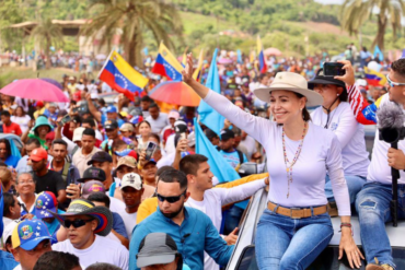 “En la calle habló un pueblo sometido a la desidia”: el emotivo video de María Corina Machado tras su visita a Bolívar