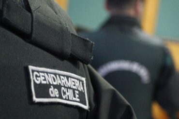 Revelan que miembros del Tren de Aragua sobornan a policías dentro de las cárceles chilenas: les pagan hasta $320 a diario