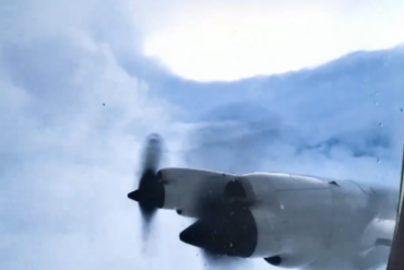 Avión cazahuracanes se mete en el ojo de Beryl y recopila imágenes impresionantes (+Video)
