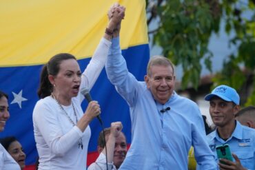 “Maduro ha dado un golpe de Estado”: El mensaje que enviaron Machado y González Urrutia a la FANB pidiendo que hagan respetar la voluntad popular