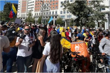 Leopoldo López y Lilian Tintori recorrieron en moto calles de Madrid en apoyo a Edmundo González (+Video)