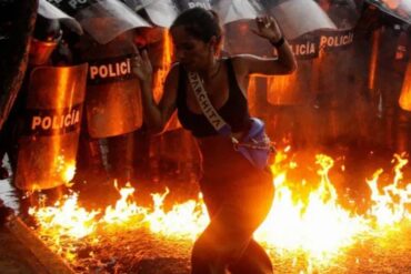 Las imágenes más impactantes de las protestas en Venezuela contra los cuestionados resultados del CNE (+Fotos +Videos)