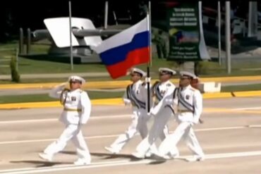 Desfile del Día de la Independencia tuvo una delegación rusa y las críticas en redes no faltaron (+Video)