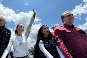 “Sabía que corría riesgo y aún así acompañó a los venezolanos en Caracas”: Machado rechazó detención de Biagio Pilieri y su hijo