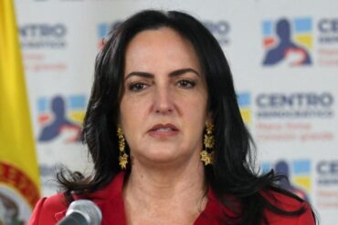 Senadora colombiana condena orden de captura a Edmundo González: “Esta vergüenza es la que apoya Petro”