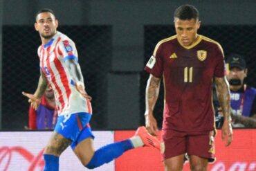 “Quedó retratado por falta de compromiso”: Fanáticos de la Vinotinto critican a Machís por jugada que derivó en el gol que le dio la victoria a Paraguay (+Video)